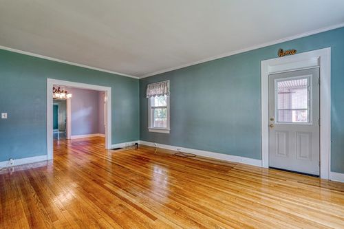 203 E South St, union, SC, 29379-2346 | Card Image