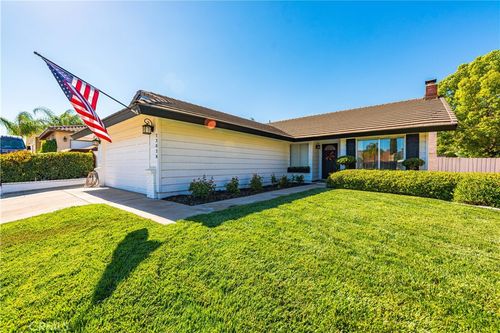 23028 Canyon Lake Dr N, Menifee, CA, 92587 | Card Image