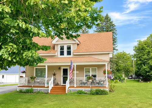 69 Elm St, Fort Fairfield, ME, 04742-1151 | Card Image
