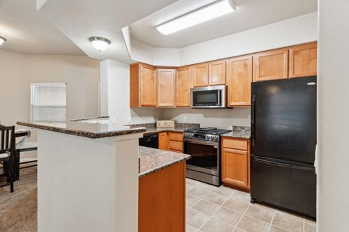 unit-922-900 Moon Cir, Folsom, CA, 95630-4136 | Card Image