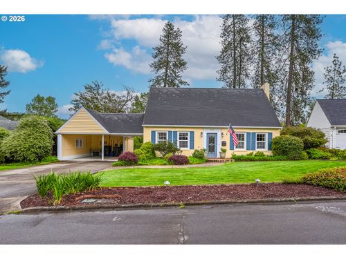 347 W Riverside Dr, Roseburg, OR, 97470-3067 | Card Image