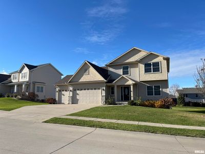 5668 Idaho Drive, House other with 4 bedrooms, 3 bathrooms and null parking in Bettendorf IA | Image 2