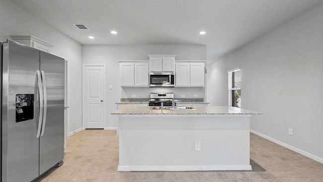 705 Shaded Grove Drive, House other with 3 bedrooms, 3 bathrooms and null parking in Denton TX | Image 4