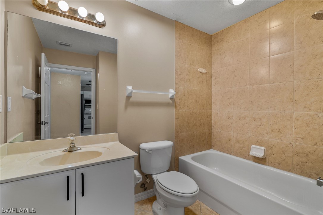 Residential in Naples 5