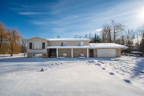 290 Mcclennan Dr, Ennismore, ON, K0L1T0 | Card Image