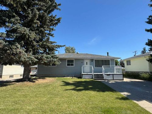 4312 45 St Sw, Calgary, AB, T3E3W1 | Card Image