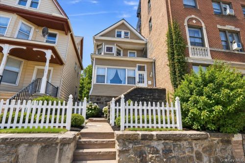 183 Saratoga Ave, Yonkers, NY, 10705-4018 | Card Image