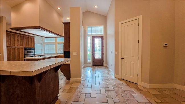 1212 W North St, House other with 3 bedrooms, 3 bathrooms and 2 parking in Louise TX | Image 21