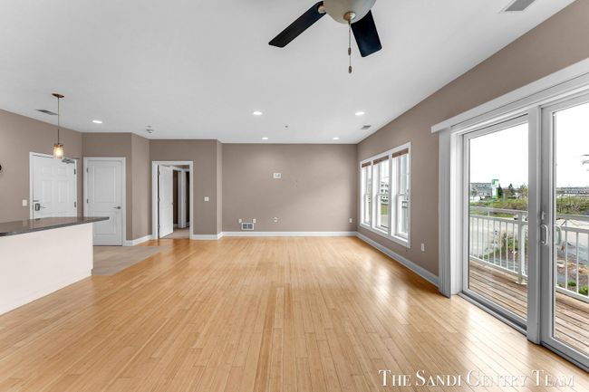 15 - 917 W Savidge St, Condo with 2 bedrooms, 2 bathrooms and null parking in Spring Lake MI | Image 13