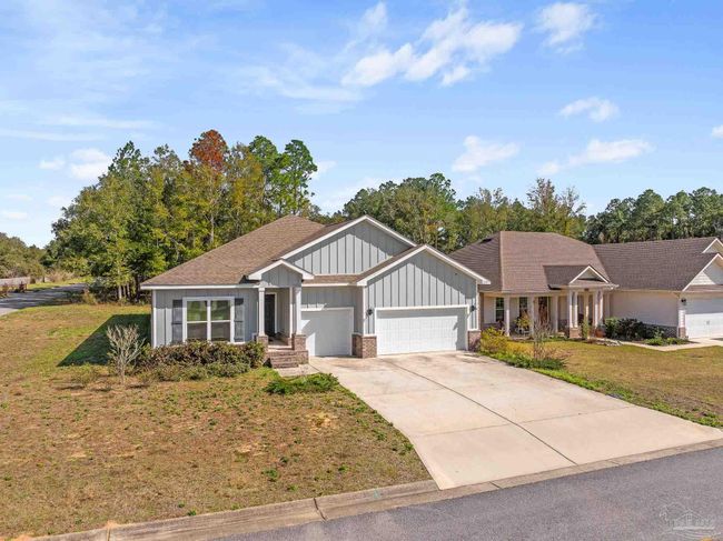 8177 Majestic Cypress Dr, House other with 4 bedrooms, 4 bathrooms and 4 parking in Milton FL | Image 4