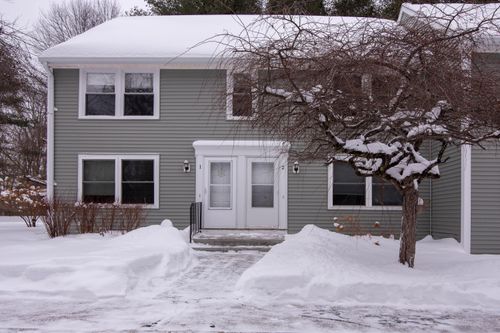 2-60 Brown Street, Kennebunk, ME, 04043 | Card Image