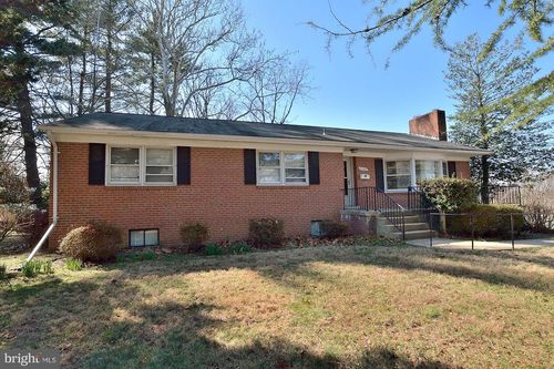 6149 Loch Raven Dr, MCLEAN, VA, 22101-3131 | Card Image