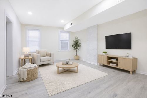 88 Devon St, Kearny, NJ, 07032-2307 | Card Image