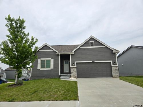 7921 N 149th St, Bennington, NE, 68007-5816 | Card Image