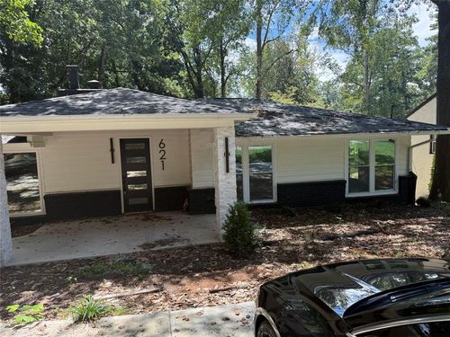 621 Hammond Dr, Sandy Springs, GA, 30328-5231 | Card Image