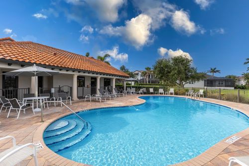 5718 Title Row Dr, BRADENTON, FL, 34210-4075 | Card Image
