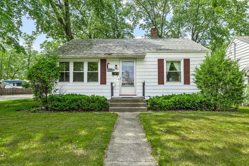 329 Jackson St, Michigan City, IN, 46360-5215 | Card Image