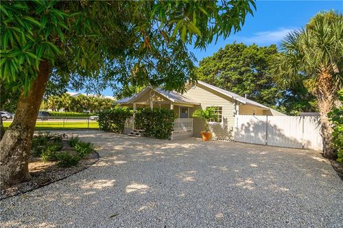 27748 Pullen Ave, BONITA SPRINGS, FL, 34135-5671 | Card Image