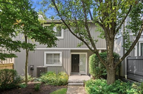 124 Twin Lakes Dr, Fairfield, OH, 45014-5221 | Card Image