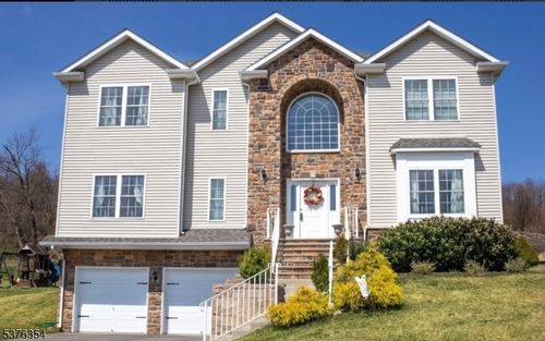 6 Jacob Way, Phillipsburg, NJ, 08865-2130 | Card Image
