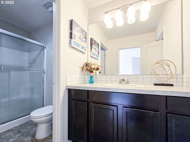 2220 Se 16 Th St, House attached with 3 bedrooms, 3 bathrooms and 2 parking in Gresham OR | Image 16