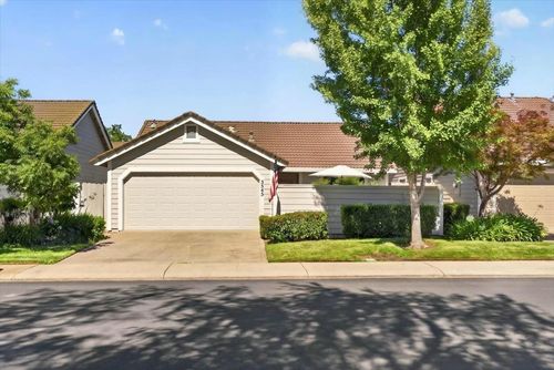 3545 Blackstone Way, Modesto, CA, 95356 | Card Image