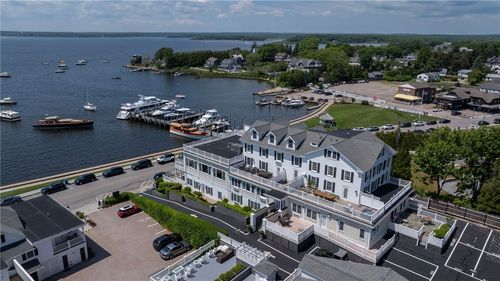 w401-38 Bay St, Westerly, RI, 02891-5702 | Card Image