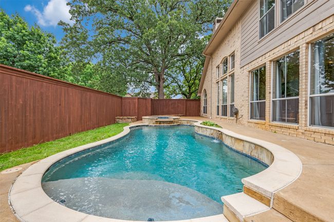 2804 Stonehurst Dr, House other with 4 bedrooms, 4 bathrooms and null parking in Grapevine TX | Image 25