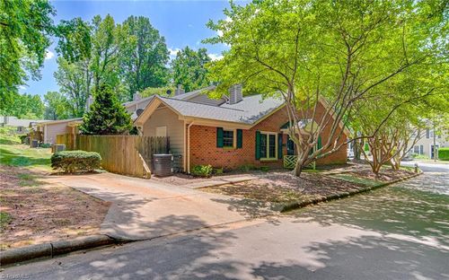 4639 Lawndale Dr, Greensboro, NC, 27455-2022 | Card Image