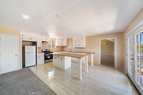 63285 Pinyon Dr, Mountain Center, CA, 92561-3555 | Card Image