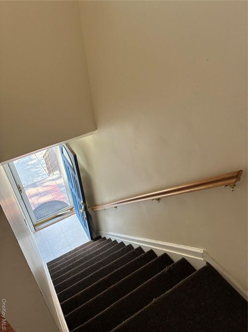 44 Franklin St, East Rockaway, NY, 11518-2325 | Card Image