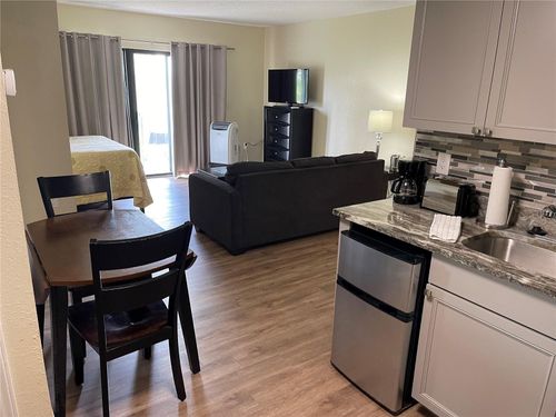 3214-6165 Carrier Dr, ORLANDO, FL, 32819-8254 | Card Image