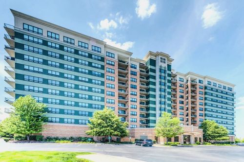 unit-712-6420 Double Eagle Dr, Woodridge, IL, 60517-1765 | Card Image