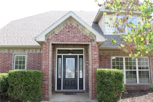 330 Windsor Dr, Centerton, AR, 72719-9507 | Card Image