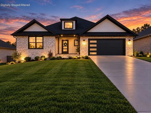 1365 W Gaslight Dr, Springfield, MO, 65810-3319 | Card Image