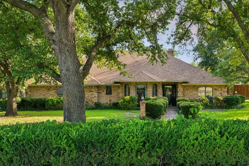 7423 Elman Ln, Azle, TX, 76020-5401 | Card Image