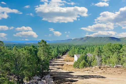 92 Avenida Mercedes, Pecos, NM, 87552-2606 | Card Image