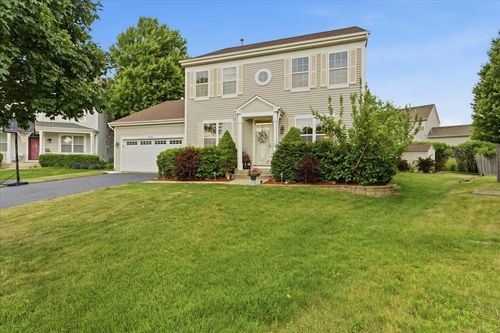 2886 Camden Dr, West Chicago, IL, 60185-6182 | Card Image
