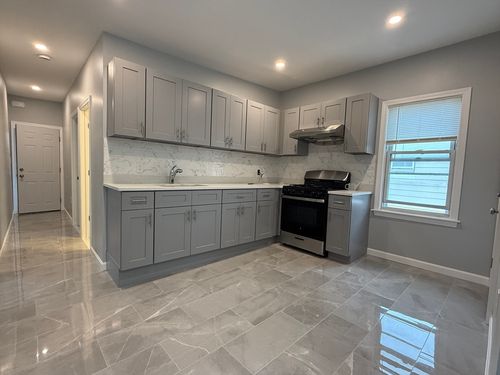 apt-3-170 Billings Rd, Quincy, MA, 02171-2079 | Card Image