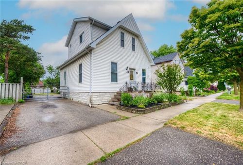 10 Bruce St, Brantford, ON, N3R1E2 | Card Image
