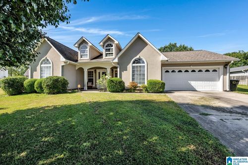 1535 Petrea Dr, Cullman, AL, 35055-5065 | Card Image