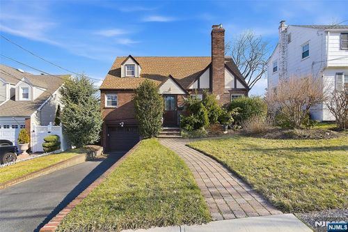 597 Penn Avenue, Teaneck, NJ, 07666 | Card Image