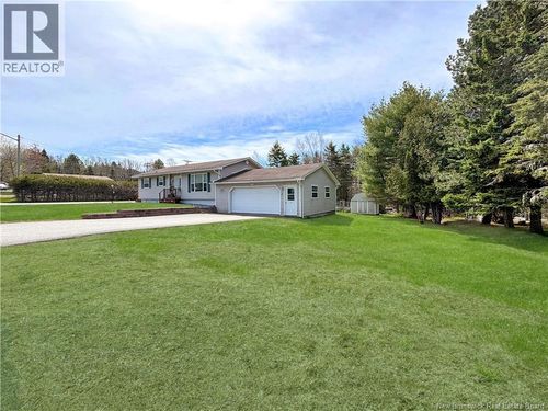 1 Grant Dr, Quispamsis, NB, E2E1A3 | Card Image
