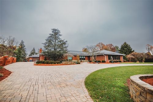 20 Meadowcrest Dr, Parkersburg, WV, 26104-9394 | Card Image