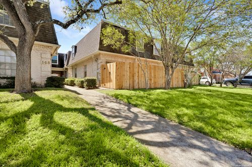 102-168 Barilla Pl, San Antonio, TX, 78209-5850 | Card Image