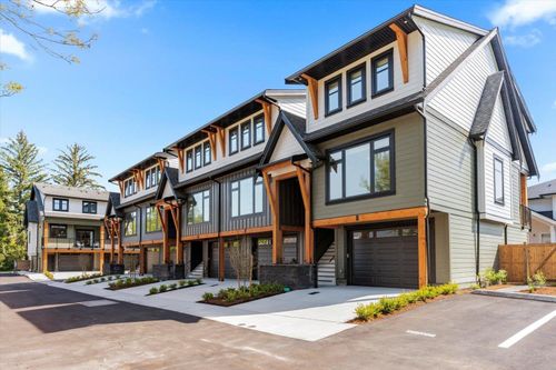 8-46106 Riverside Dr, Chilliwack, BC, V2P3K9 | Card Image