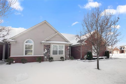 17404 Timber Dr, Macomb, MI, 48042-3561 | Card Image