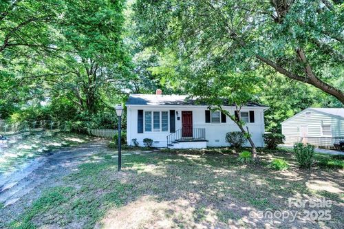 828 Williams St, Gastonia, NC, 28052-5354 | Card Image