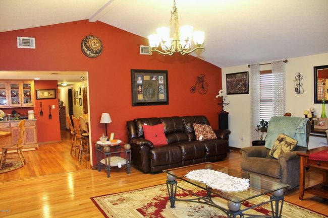 Living Room | Image 15