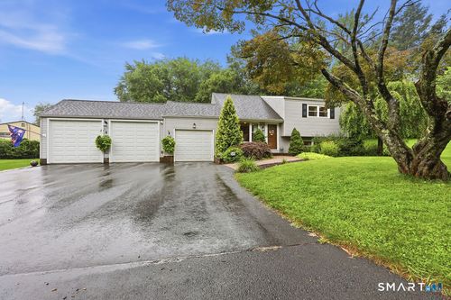 45 Annette Pl, Middletown, CT, 06457-2101 | Card Image